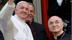 Bergoglio a Vigano